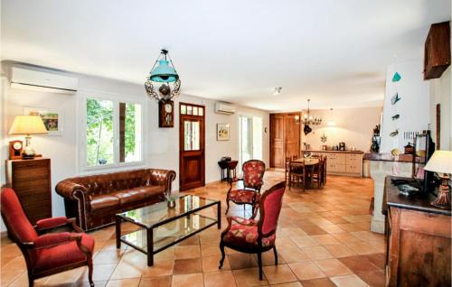 Flaviac House | Awesome Home In Flaviac With Wifi