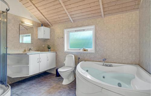 Hou House | Awesome Home In Hals With Sauna