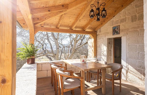 Sinj House | Awesome home in Obrovac Sinjski
