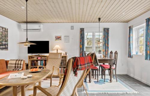 Vejle Municipality House | Awesome Home In Jelling With Wifi