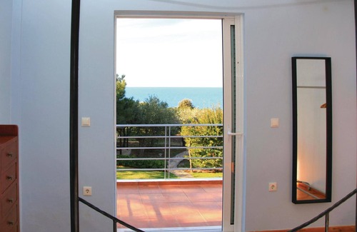 Kiparissia House | Awesome home in Kyparissia, Messinia