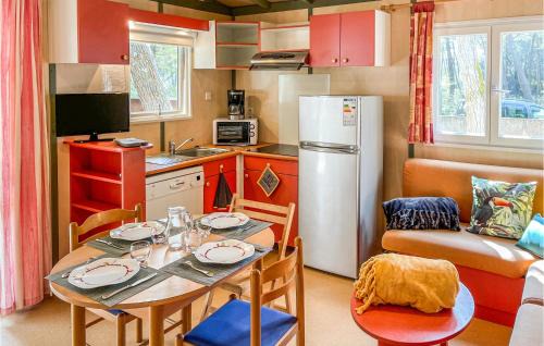 La Faute-sur-Mer House | Awesome Home In La Faute-Sur-Mer