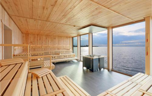 Lembruch House | Awesome Home In Lembruchdümmer See