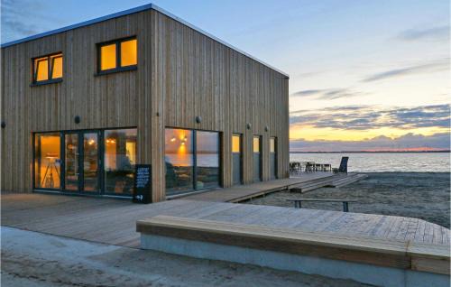 Lembruch House | Awesome Home In Lembruchdümmer See