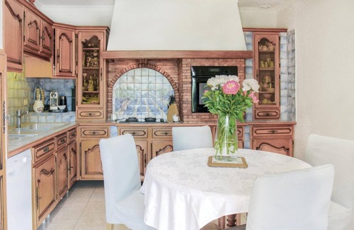 Les Angles House | Awesome home in Les Angles