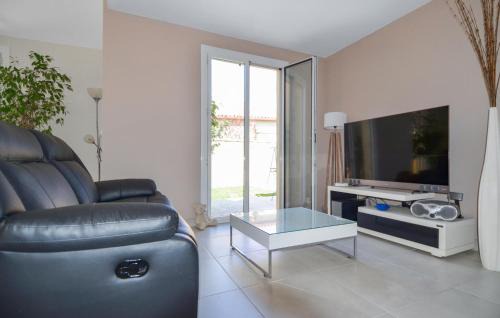 Marguerittes House | Awesome Home In Marguerittes With Wifi
