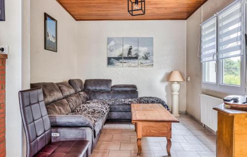 Pirou House | Awesome Home In Pirou With Wifi