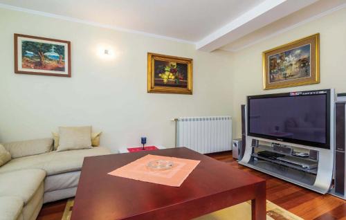 Pobri House | Awesome Home In Pobri