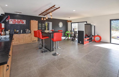 Propiac House | Awesome Home In Propiac With Wifi