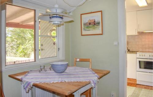 Bustorp House | Awesome Home In Ronneby With Wifi