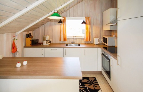 Spodsbjerg House | Awesome home in Rudkøbing with kitchen