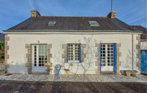 Saint-Tugdual House | Awesome Home In Saint-Tugdual With Wifi