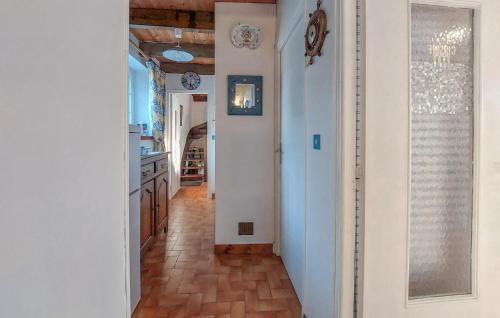 Saint-Tugdual House | Awesome Home In Saint-Tugdual With Wifi