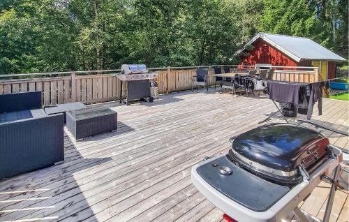 Skepplanda House | Awesome Home In Skepplanda