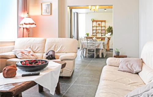 Stavele House | Awesome Home In Stavele With Wifi