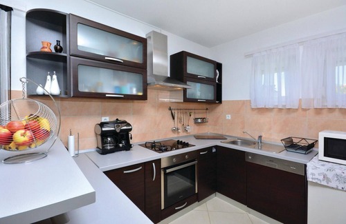 Trilj House | Awesome home in Trilj with WiFi