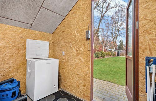 Sønder Nissum House | Awesome home in Ulfborg with kitchen