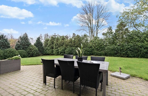 Sønder Nissum House | Awesome home in Ulfborg with kitchen
