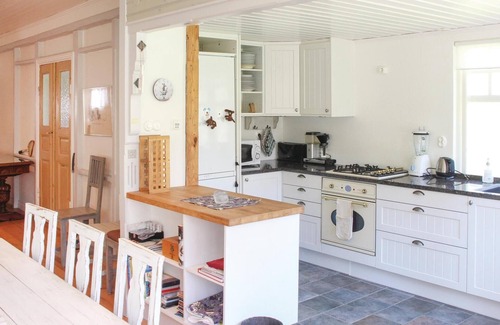 Gamla Staden-Sandskogen House | Awesome home in Ystad with kitchen