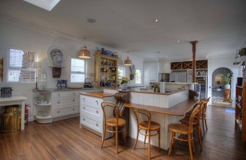 Eastcliff Villa | Awesome Luxury Self Catering ,Child friendly Home ,Superb outdoor living areas.