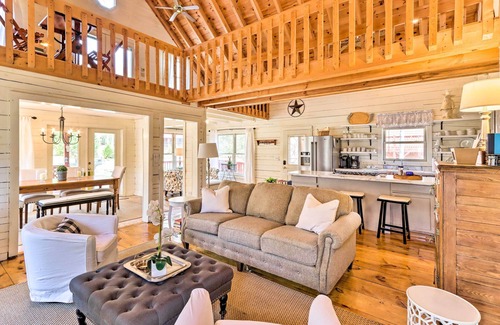 Murphy Cabin | Awesome Murphy Cabin w/Dock on Nottely River