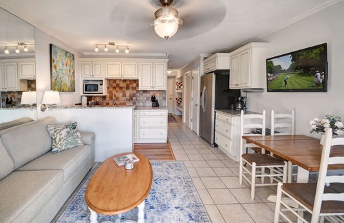 Hilton Head Island Condo | Awesome Ocean View! Coligny Area! UPDATED and CLEAN 1 Bedroom! 2 Bikes! #132