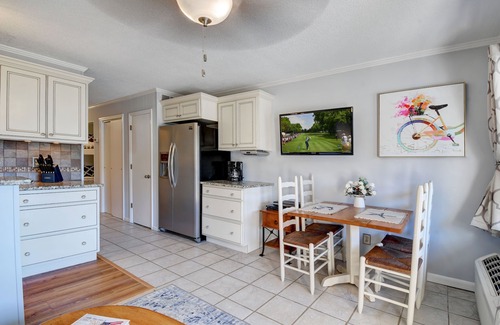 Hilton Head Island Condo | Awesome Ocean View! Coligny Area! UPDATED and CLEAN 1 Bedroom! 2 Bikes! #132