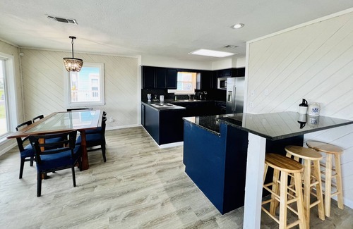 Port Bolivar House | Awesome Ocean Views - Three minute walk to beach with private access