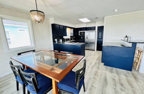 Port Bolivar House | Awesome Ocean Views - Three minute walk to beach with private access