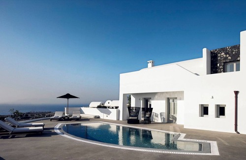Oia Villa | Awesome Oia Villa | Selini Villa | 2.