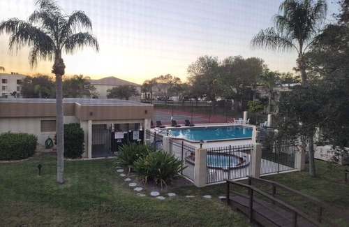 Port Canaveral Condo | Awesome quiet & pet friendly nRiver Condo: 5 mins to Beach & Cruise Boats