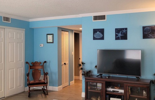 Port Canaveral Condo | Awesome quiet & pet friendly nRiver Condo: 5 mins to Beach & Cruise Boats
