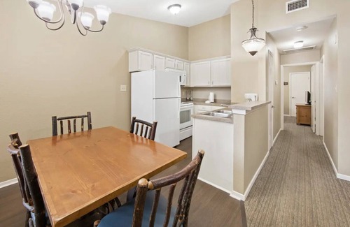Canyon Lake Apartment | Awesome vacation spot!- 2BD/2BA - kitchen