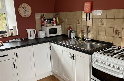 Ballinskelligs House | Awesome Views - Day or Night! - Near Golf & Beaches, Free WiFi