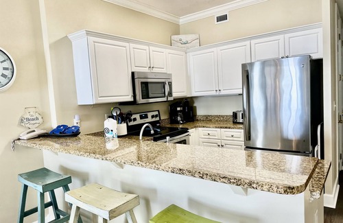 Ono Island Condo | Awesome Views from this Beachfront Penthouse Condo on the 14th Floor!