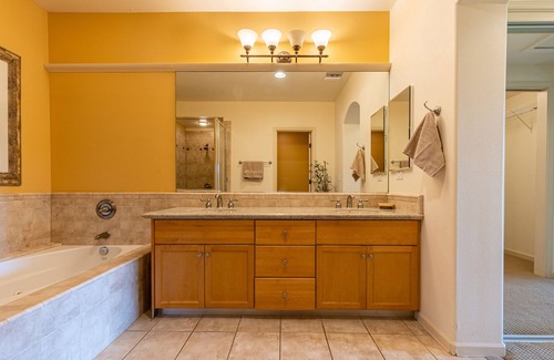 Kamuela House | Awesome Villa! Close to Beach! Quiet Location! One of the Very Best- 5 star!!!!