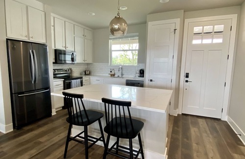 Graford Condo | Awesome Waterfront - Possum Kingdom Lakefront Condo, Harborview