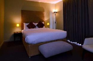 Battersea Apartment | Axiom Park Hotel
