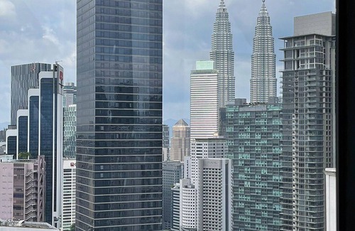 Bukit Bintang Condo | AXON Bukit Bintang 3-BDR 2-BR, 6pax, Near TRX & Pavillion, KLCC view
