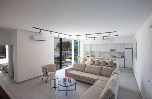 Ayia Napa Villa | Ayia Napa Kube Villa KB3 - a villa that sleeps 12 guests in 5 bedrooms