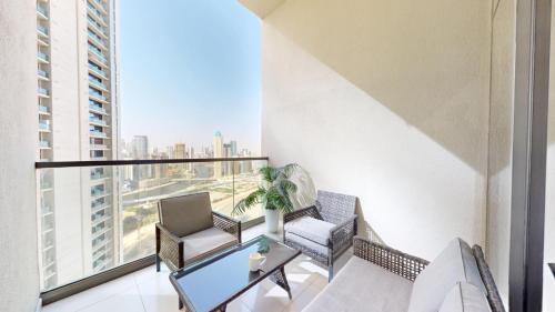 Sheikh Zayed Road Apartment | Aykon City - Elegant Two Bedroom in Business Bay