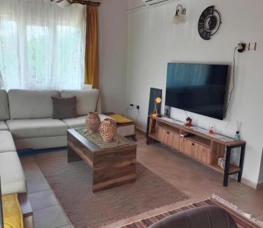 Ayvalik City Center Apartment | Ayvalık Milda Konuk Evi