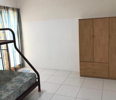 Ijok House | AZ HomeStay Bandar Puncak Alam