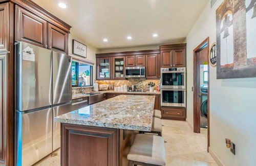 Adobe Hills House | AZ Luxury Vacation Home for 12 – Heated Pool, Hot Tub, Firepits & Game Zones