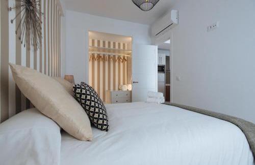 Encarnacion-Regina Apartment | Azahares Suite Apartment