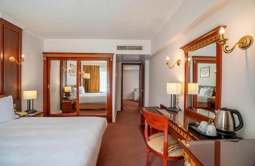 Al-'Umraniyah Hotel | Azal Pyramids G-Hotel