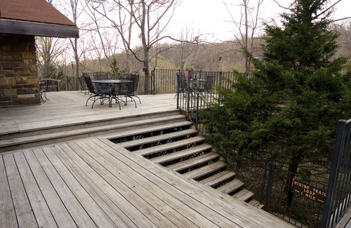 Kingston House | Azalea Falls Lodge - Upper Buffalo River Ozark Getaway