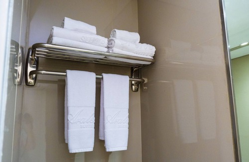 Cikarang Hotel | Azalea Suites Cikarang by Jayakarta Grup