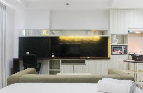 Cikarang Apartment | Azalea Suites Cikarang Studio Apartment with Bathtub By Travelio