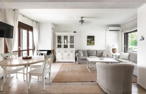 Sithonia Villa | Azapiko Dream Villa by Luxlikehome